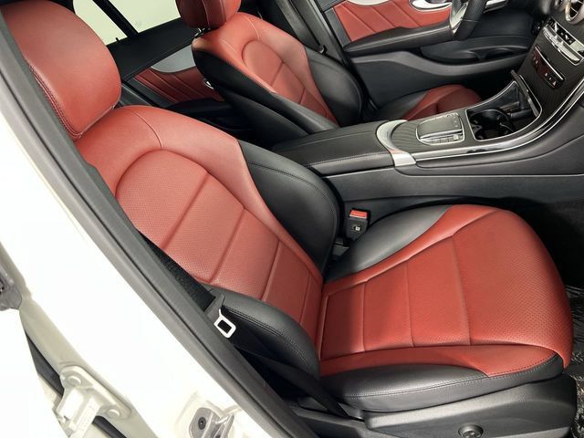 Used 2023 Mercedes-Benz GLC 300 4MATIC Coupe image 28