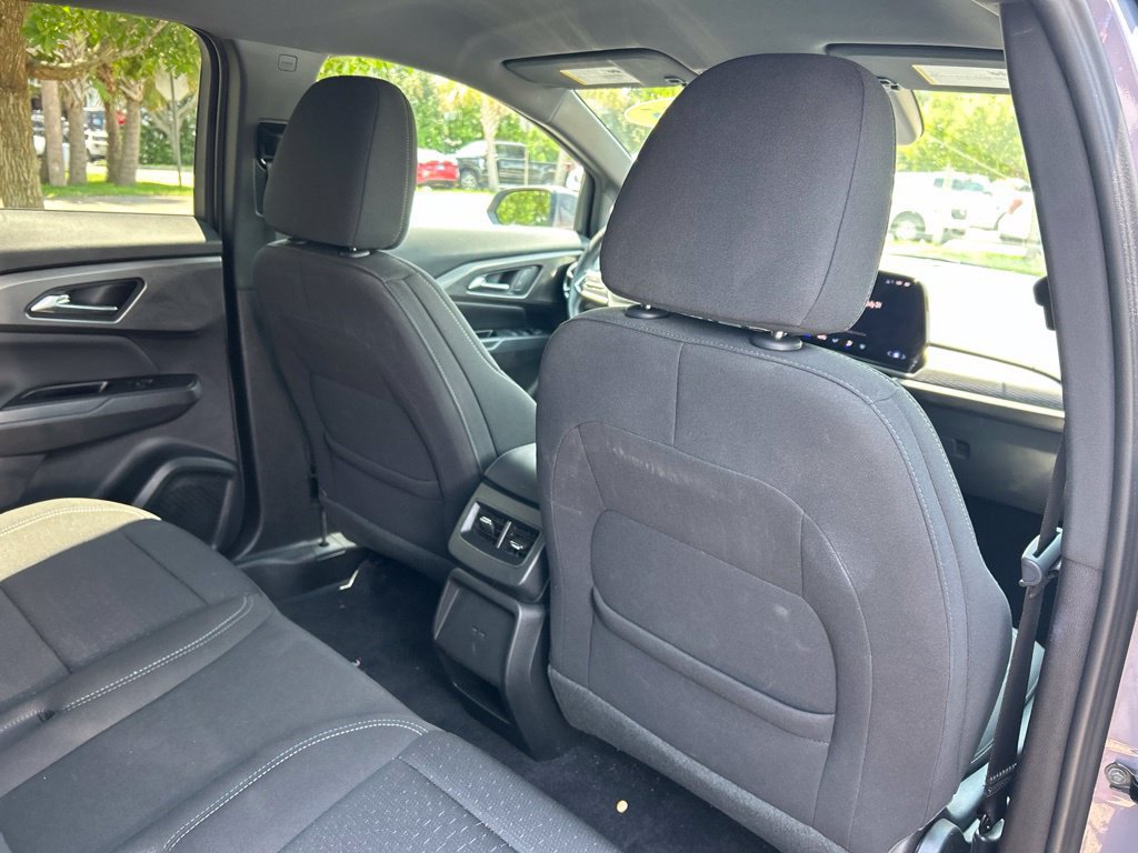 Used 2025 Chevrolet Equinox EV LT FWD image 42