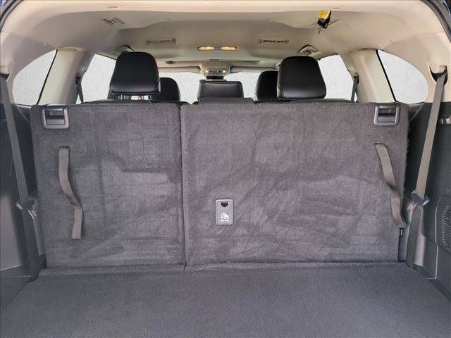 Used 2024 Toyota Highlander XLE FWD image 6