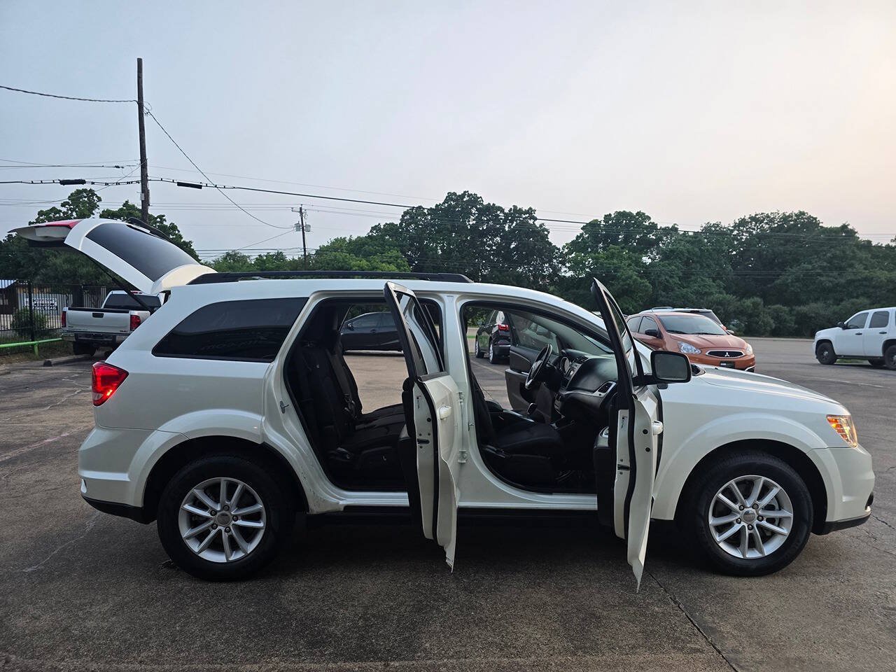 Used 2016 Dodge Journey SXT FWD image 53