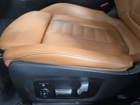 Used 2019 BMW 330i Sedan w/ Premium Package RWD image 23