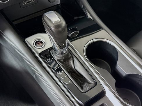 Used 2020 Nissan Altima 2.5 SL FWD image 20