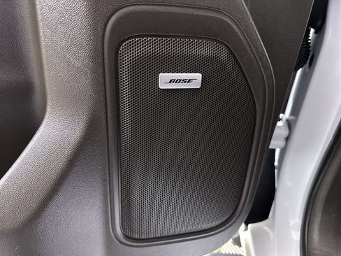 Used 2020 GMC Sierra 1500 SLT AWD/4WD image 25