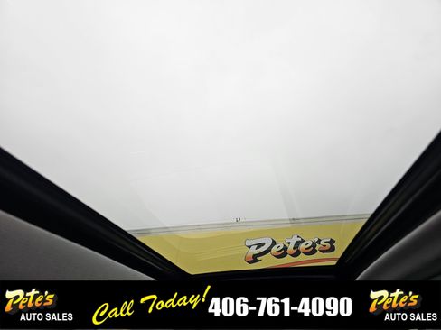 Used 2020 Chevrolet Suburban LT image 32