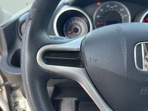 Used 2013 Honda Fit image 19