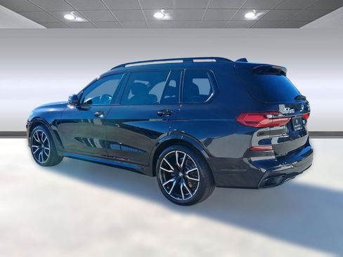 Certified 2022 BMW X7 xDrive40i w/ M Sport Package image 3