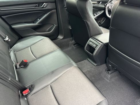 Used 2022 Honda Accord Sport image 29