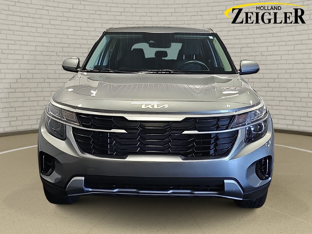 Certified 2024 Kia Seltos LX AWD/4WD image 2