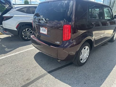 Used 2008 Scion xB FWD image 7