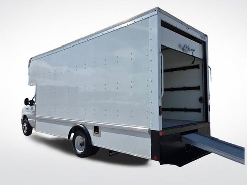 New 2026 Ford E-450 and Econoline 450 Super Duty w/ Power Equipment Group image 11