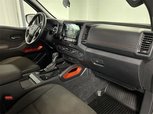 Used 2024 Nissan Frontier PRO-4X w/ Off-Road Protection Package image 28