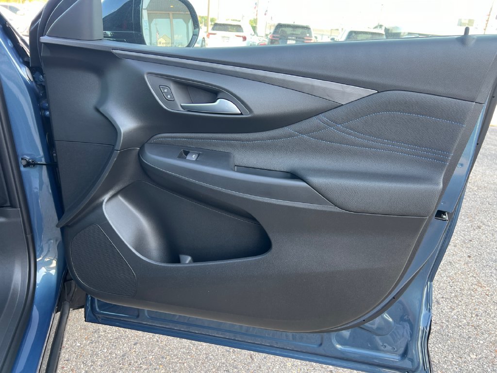 New 2026 Buick Envista Sport Touring w/ Convenience I Package FWD image 26