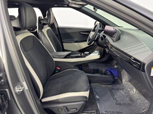 Used 2023 Kia EV6 GT-Line w/ GT-Line Suede Seat Package image 15