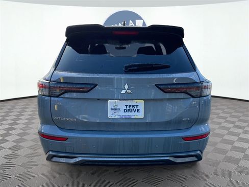 New 2026 Mitsubishi Outlander SEL image 5