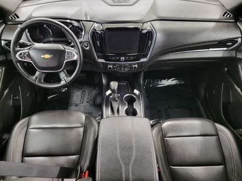 Used 2023 Chevrolet Traverse LT w/ LT Premium Package image 6