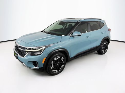 Used 2024 Kia Seltos SX w/ SX Sunroof Package AWD/4WD image 3