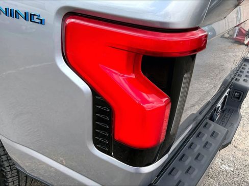 Used 2022 Ford F150 Lightning XLT w/ Max Trailer Tow Package image 31