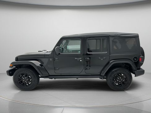 Used 2023 Jeep Wrangler Unlimited Sport AWD/4WD image 8