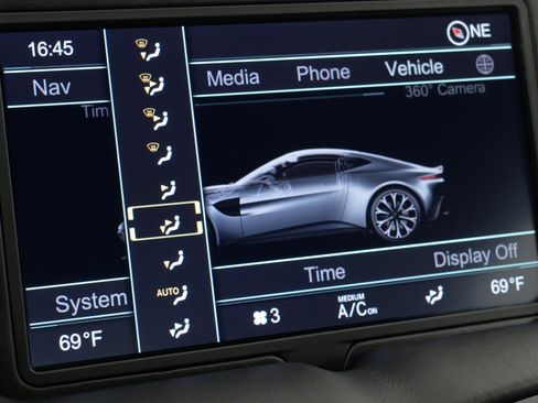 Used 2019 Aston Martin V8 Vantage Coupe RWD image 56