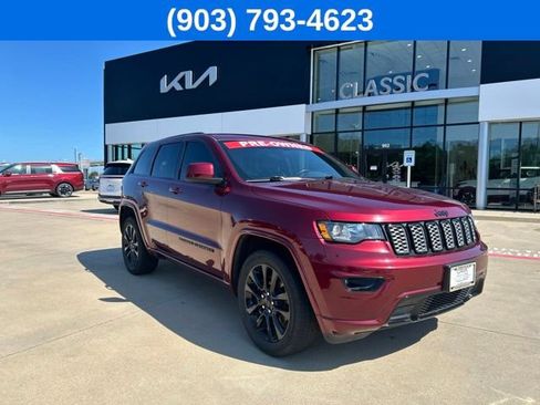 Used 2022 Jeep Grand Cherokee Laredo X RWD image 1