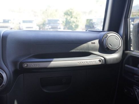 Used 2015 Jeep Wrangler Unlimited Sport w/ Quick Order Package 24S image 25