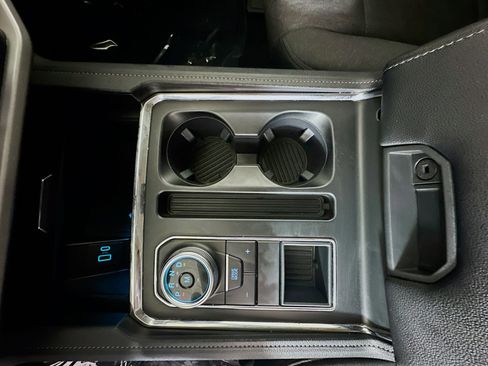 Used 2024 Ford Expedition Max XLT image 22