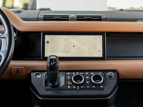 Used 2020 Land Rover Defender 110 X image 18