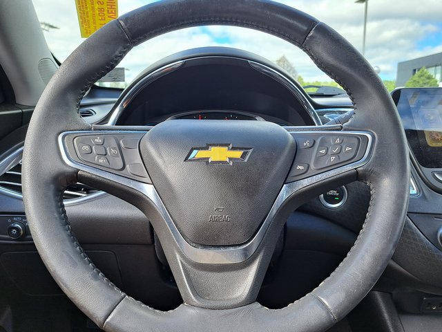 Used 2018 Chevrolet Malibu LT FWD image 9