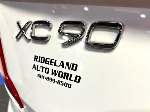 Used 2022 Volvo XC90 T6 Inscription w/ Advanced Package image 36