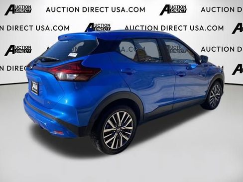 Used 2021 Nissan Kicks SV image 21