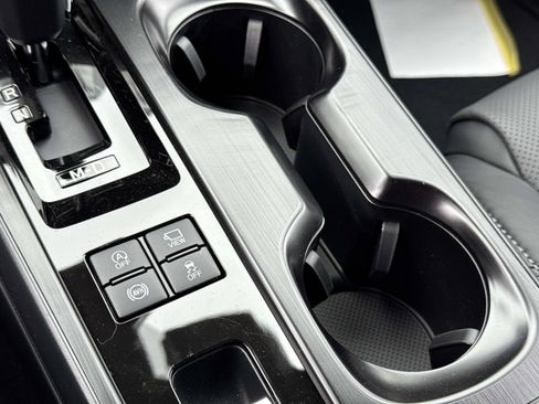 New 2026 Subaru Outback Touring XT AWD/4WD image 25