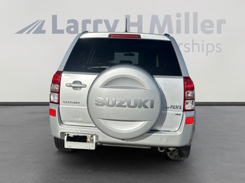 Used 2010 Suzuki Grand Vitara Limited image 5