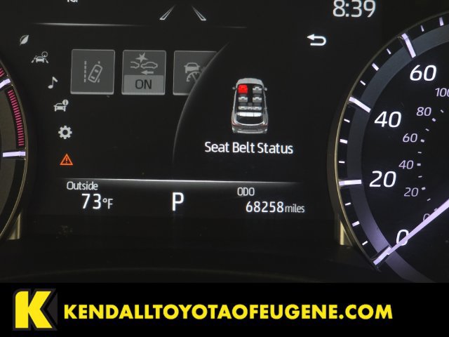 Used 2022 Toyota Highlander XLE AWD/4WD image 16