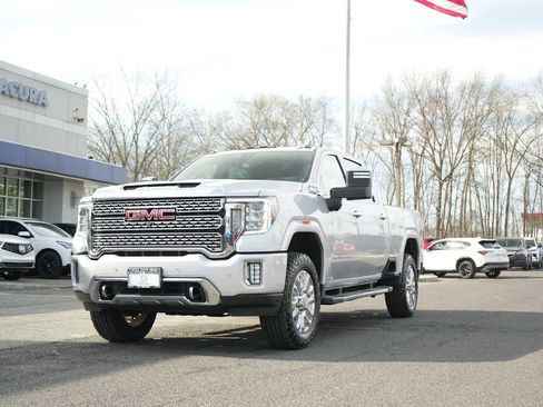 Used 2022 GMC Sierra 2500 Denali w/ Denali Ultimate Package AWD/4WD image 3
