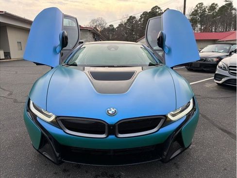 Used 2017 BMW i8 image 20