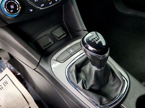 Used 2018 Chevrolet Cruze LT w/ Convenience Package image 20