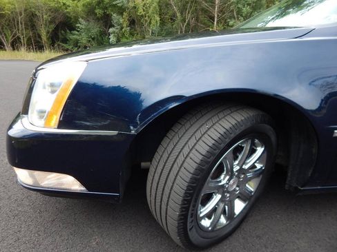 Used 2008 Cadillac DTS FWD image 26