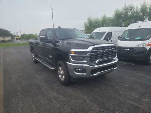 Used 2026 RAM 2500 Big Horn AWD/4WD image 2