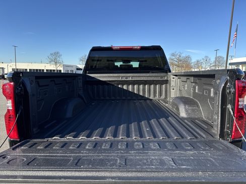 Used 2026 Chevrolet Silverado 2500 Custom w/ Custom Value Package image 31