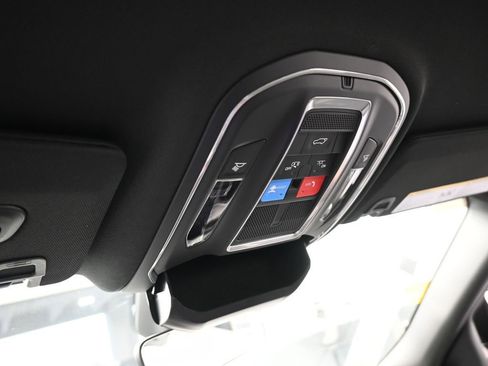 Used 2025 Jeep Grand Cherokee L Limited w/ Black Appearance Package image 23