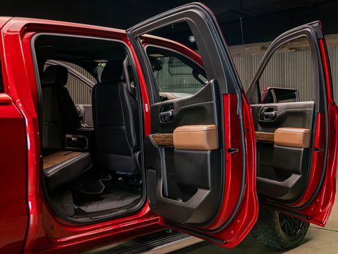 Used 2022 Chevrolet Silverado 1500 High Country image 29