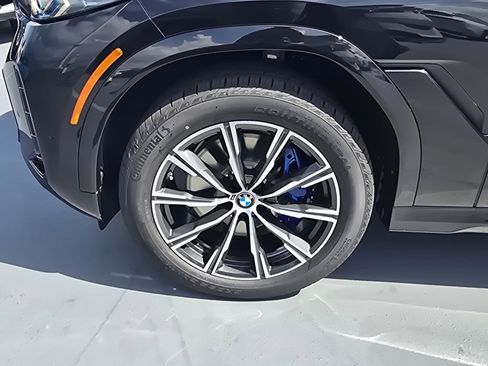 New 2026 BMW X6 xDrive40i w/ Climate Comfort Package AWD/4WD image 8