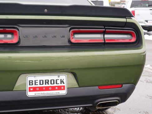 Used 2020 Dodge Challenger SXT w/ Blacktop Package image 10