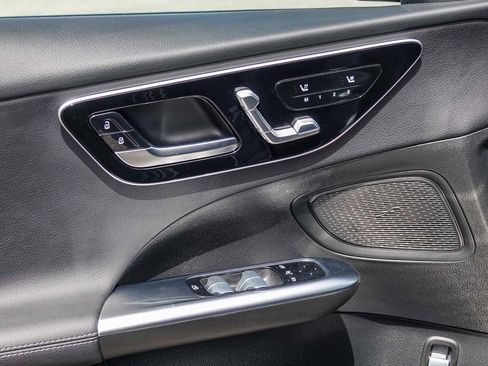 Certified 2025 Mercedes-Benz C 300 Sedan image 21