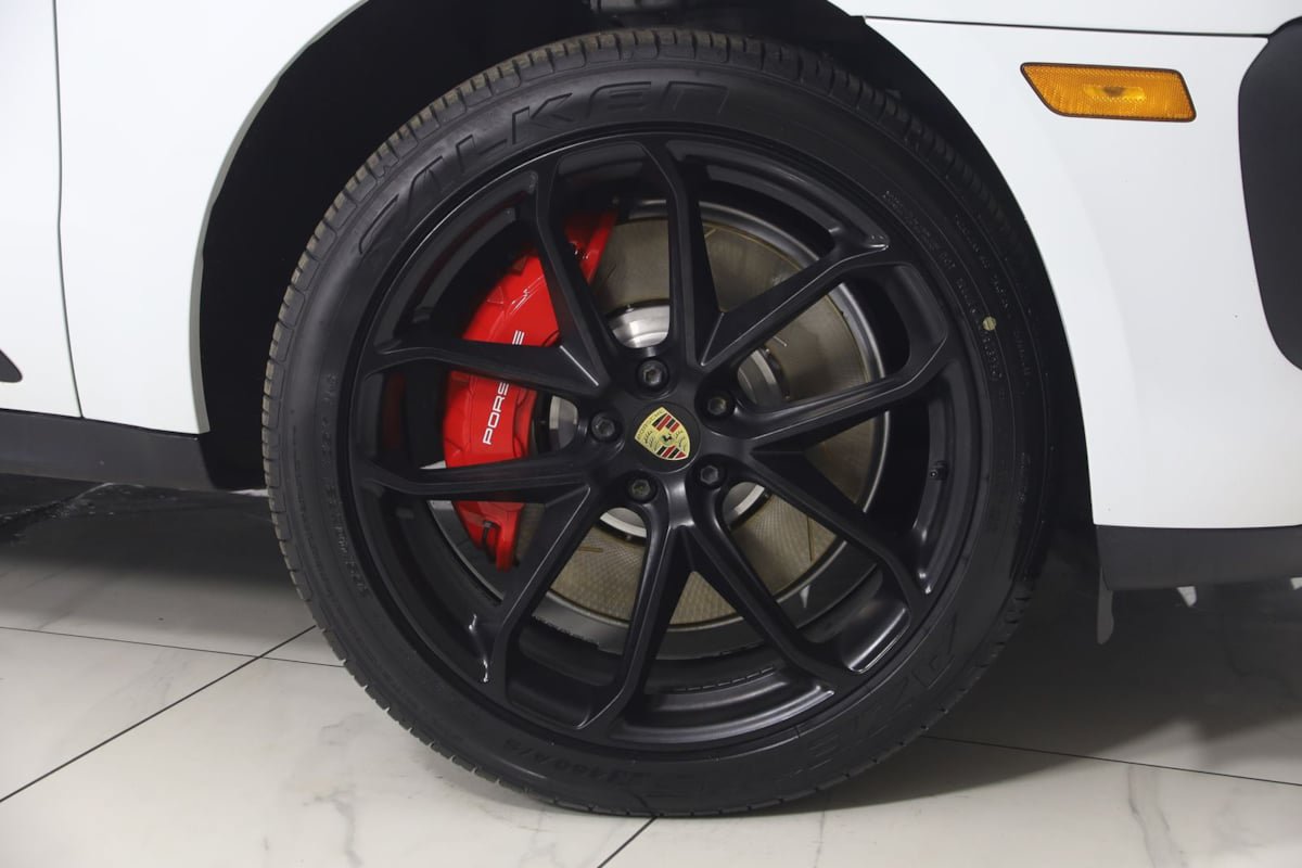 Used 2023 Porsche Macan GTS w/ GTS Sport Package AWD/4WD image 20