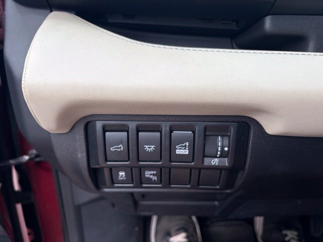 Used 2021 Subaru Ascent Limited w/ Technology Package AWD/4WD image 8