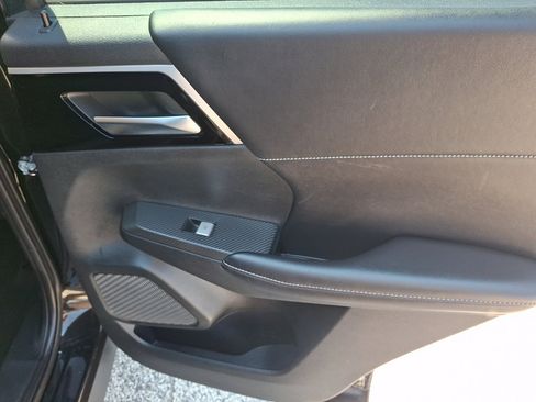 Used 2022 Mitsubishi Outlander SE AWD/4WD image 14