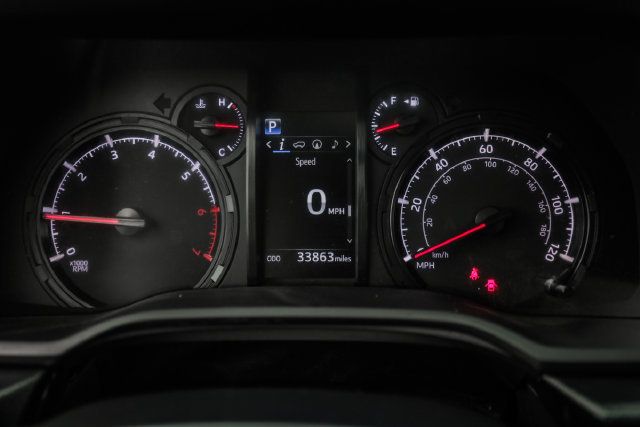 Used 2021 Toyota 4Runner SR5 Premium w/ Moonroof Package AWD/4WD image 27