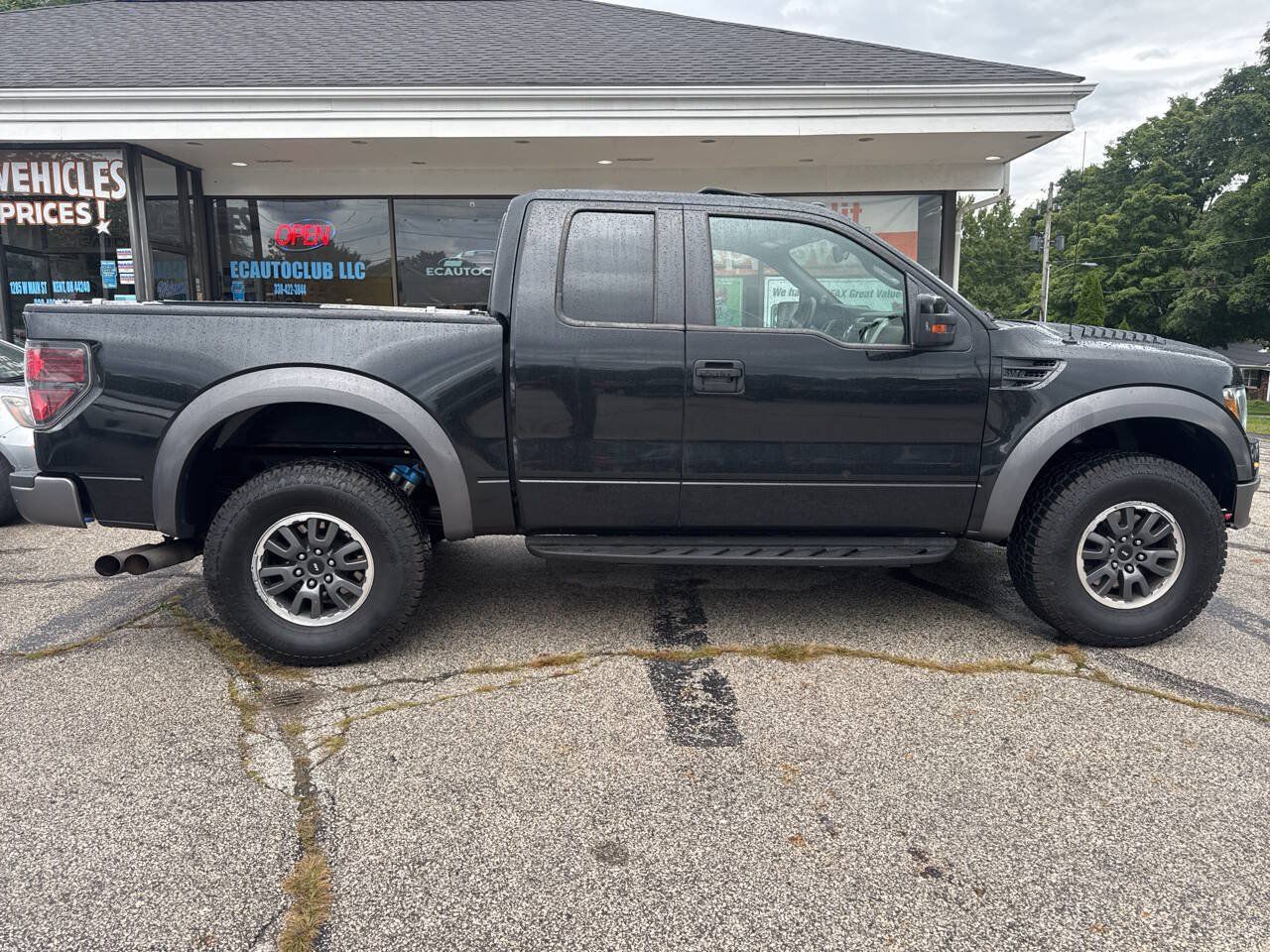 Used 2010 Ford F150 Raptor AWD/4WD image 26