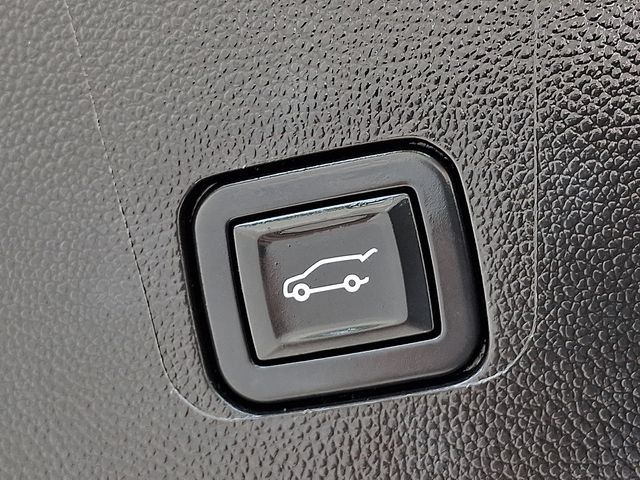 Used 2021 Chevrolet Traverse LT w/ LT Premium Package FWD image 29